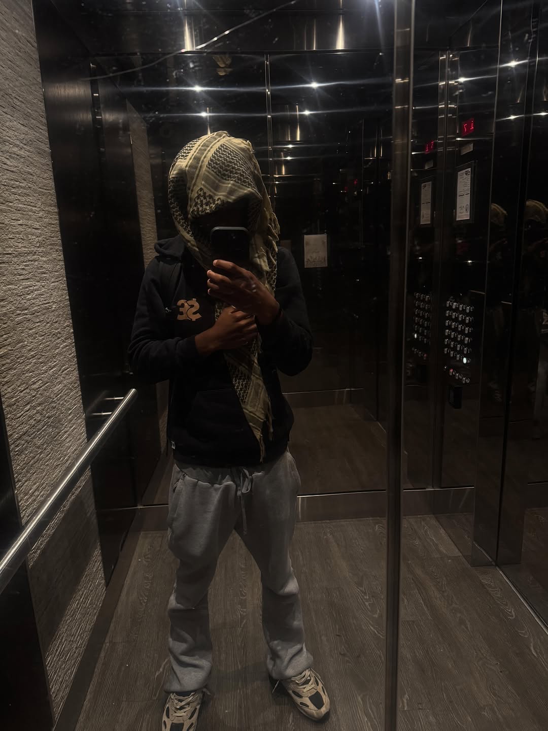Even When It’s Bad …Just Know You Can Still Flouri$h 🤲🏾 #dump #nature #fashion #books #lifestyle